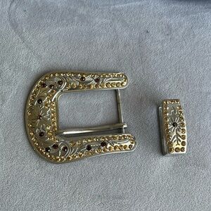 Elegant‎ Gold and Silver Buckle Set